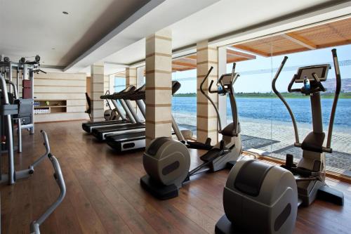 Does the Luxor Have a Gym